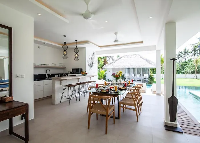 Villa Matahari Munggu 5Br